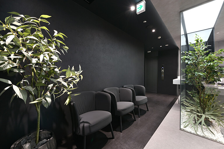 NK dental TOKYOの受付・待合室